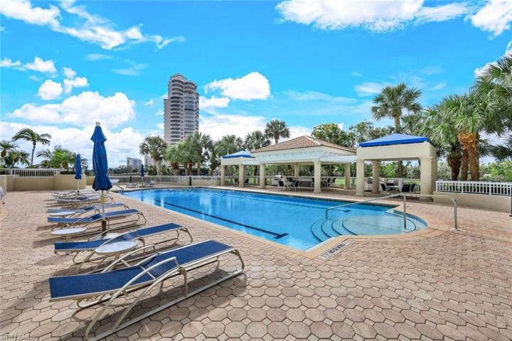 TWalk from your lanai to the resort style pool!