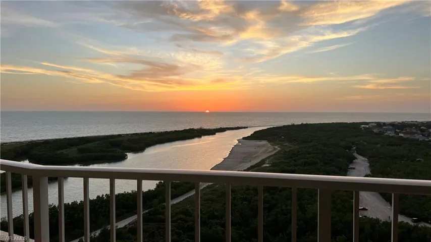 Unobstructed View of sunset from 19th floor balcony