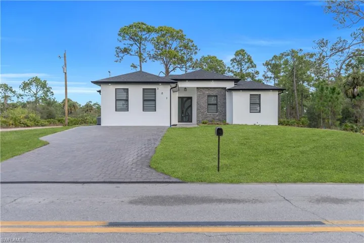 301 E 17th  ST, Lehigh Acres, FL 33972