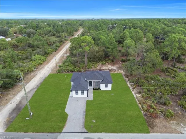 301 E 17th  ST, Lehigh Acres, FL 33972