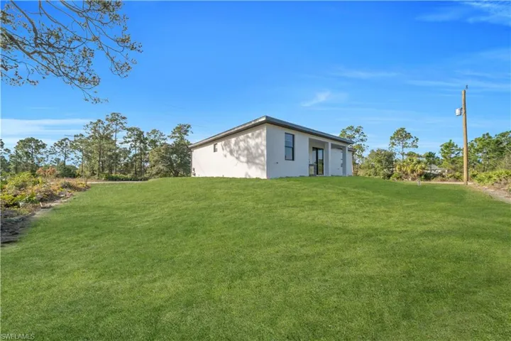 301 E 17th  ST, Lehigh Acres, FL 33972