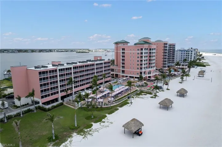 Pink Shell Resort...3 buildings, one beautiful beach.