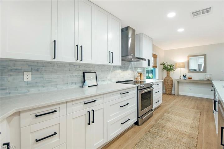 139 Trinidad ST, NAPLES FL 34113