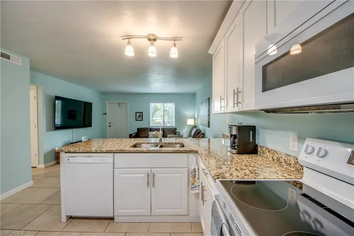 4904 Vincennes Ct 108, Cape Coral, Florida 33904