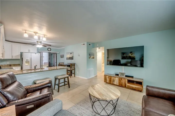 4904 Vincennes Ct 108, Cape Coral, Florida 33904