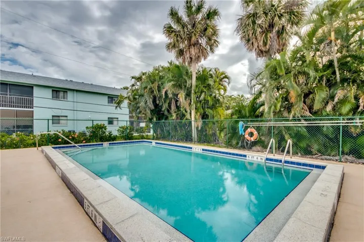 4904 Vincennes Ct 108, Cape Coral, Florida 33904