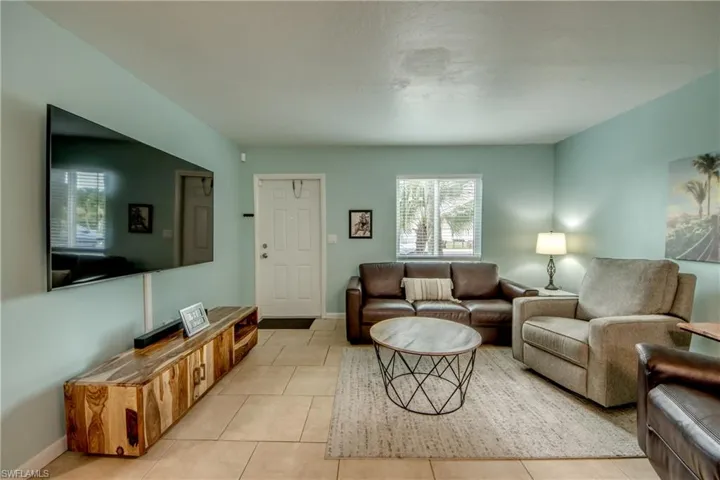 4904 Vincennes Ct 108, Cape Coral, Florida 33904
