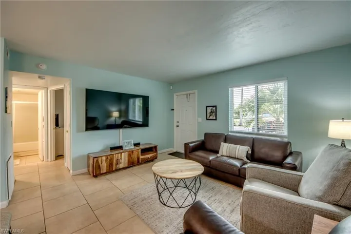 4904 Vincennes Ct 108, Cape Coral, Florida 33904