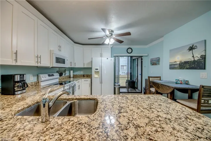 4904 Vincennes Ct 108, Cape Coral, Florida 33904