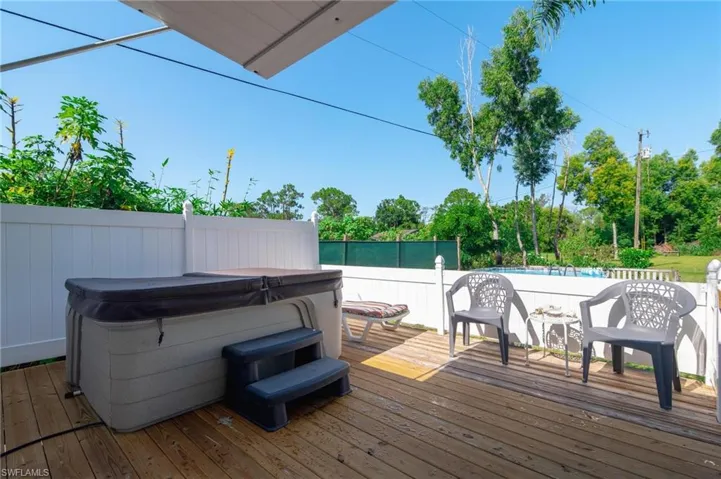Deck with a hot tub