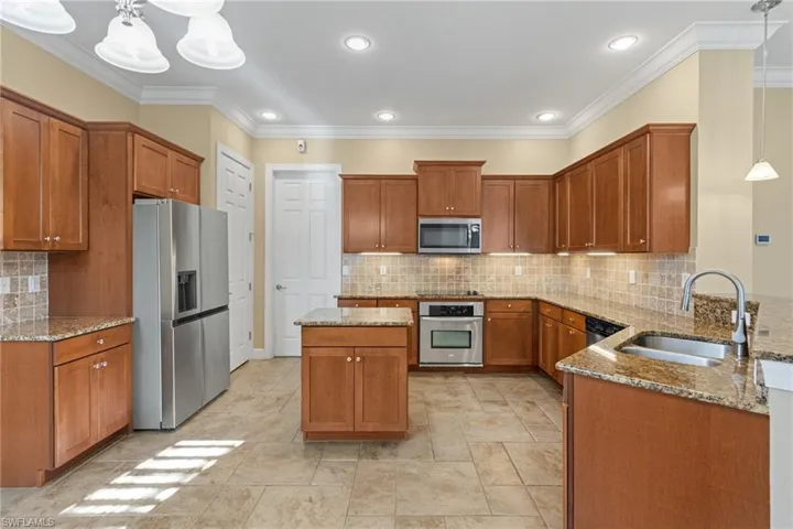 11294  Suffield  ST, Fort Myers, FL 33913