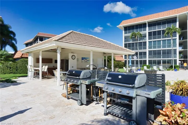 222 Harbour Dr 105, Naples, Florida 34103