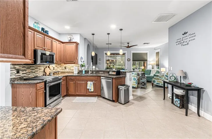 10695 Camarelle Cir, Fort Myers, Florida 33913