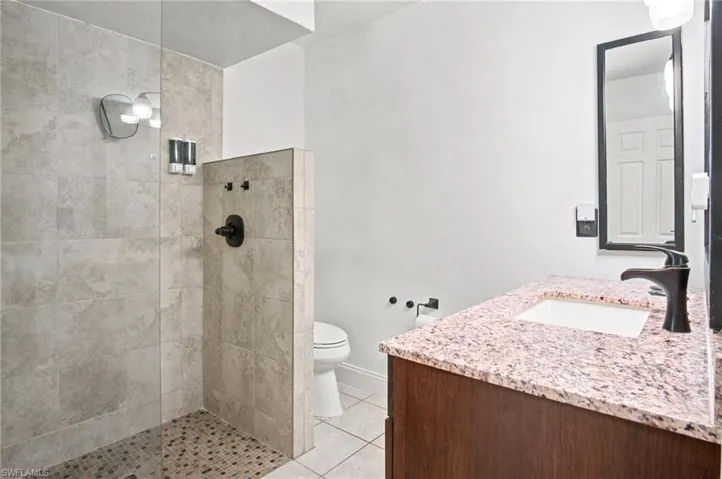 2667 River Reach Dr, Naples, Florida 34104