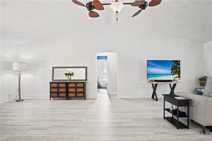 2667 River Reach Dr, Naples, Florida 34104