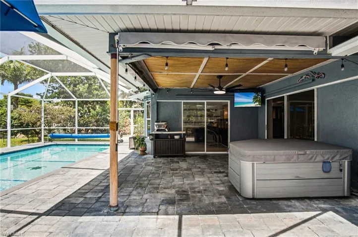 2667 River Reach Dr, Naples, Florida 34104