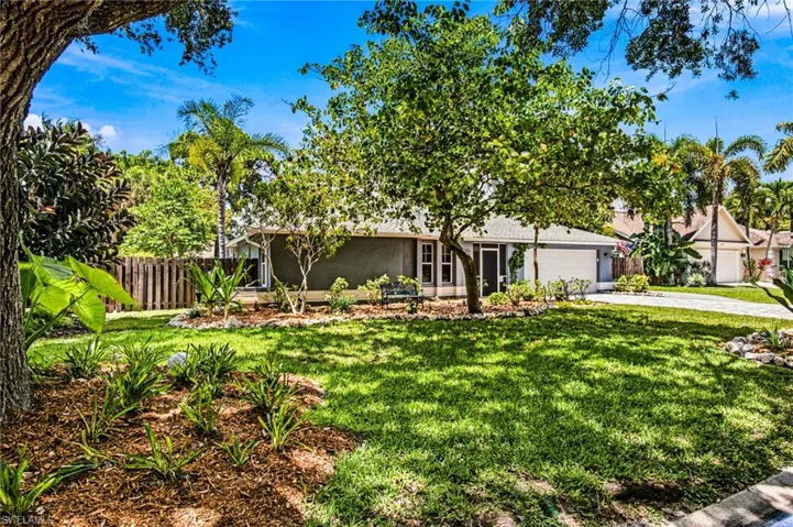 2667 River Reach Dr, Naples, Florida 34104