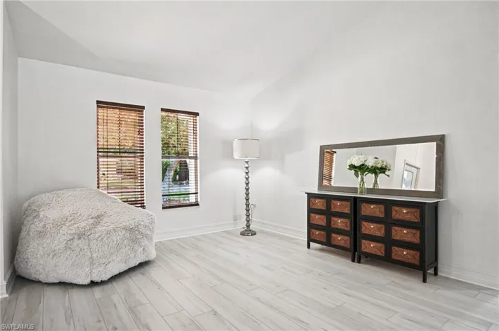 2667 River Reach Dr, Naples, Florida 34104