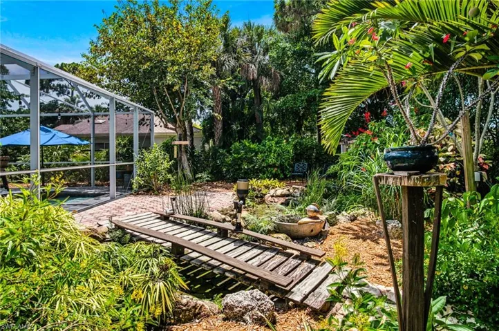 2667 River Reach Dr, Naples, Florida 34104