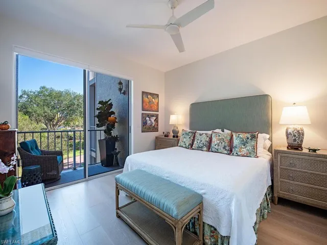 8410  Abbington  CIR, Naples, FL 34108