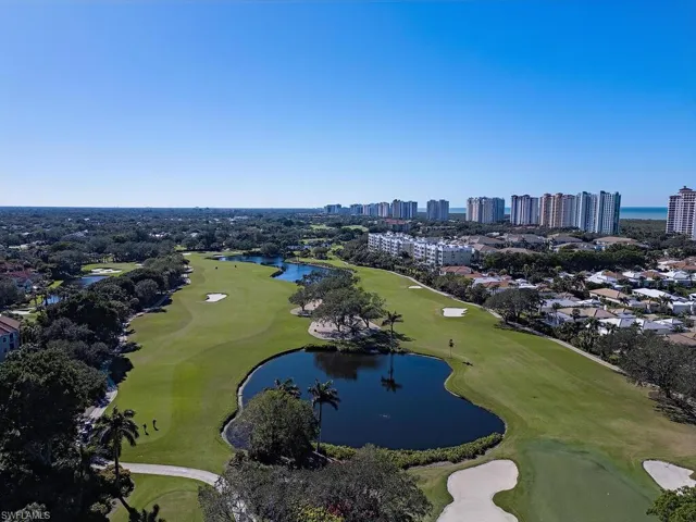 8410  Abbington  CIR, Naples, FL 34108