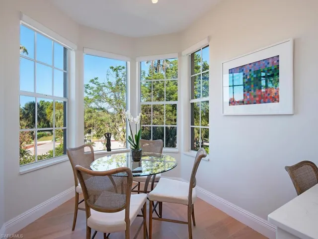 8410  Abbington  CIR, Naples, FL 34108