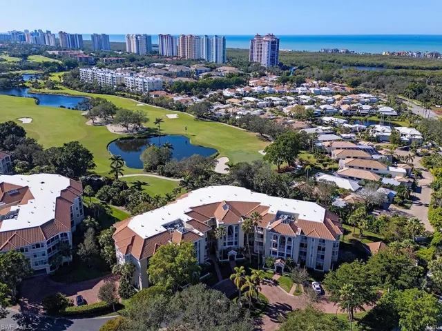 8410  Abbington  CIR, Naples, FL 34108