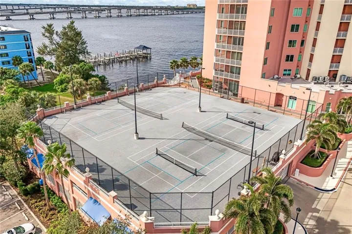 2745 1st St # 2106, Fort Myers Fl 33916