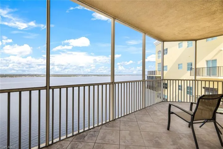2745 1st St # 2106, Fort Myers Fl 33916