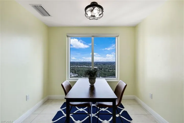 2745 1st St # 2106, Fort Myers Fl 33916