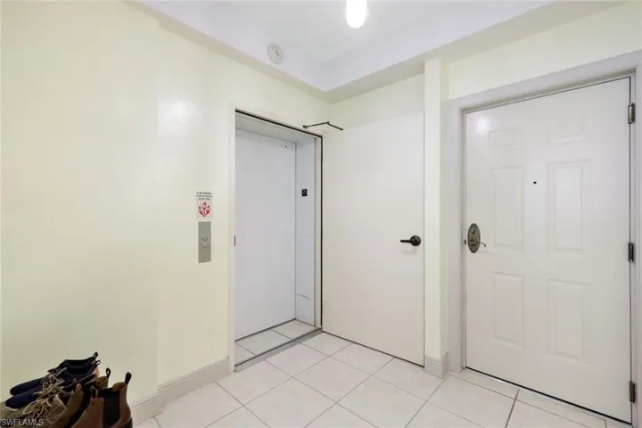 2745 1st St # 2106, Fort Myers Fl 33916