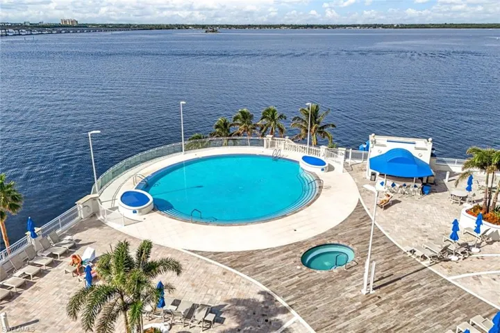 2745 1st St # 2106, Fort Myers Fl 33916