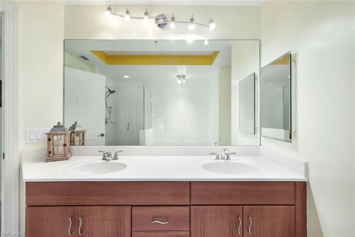 2745 1st St # 2106, Fort Myers Fl 33916