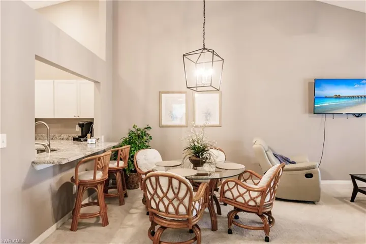 6133  Thresher  DR, Naples, FL 34112
