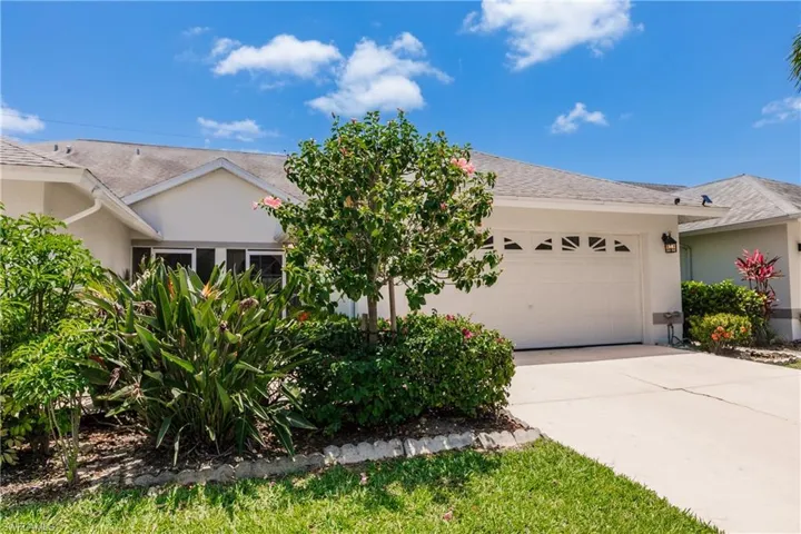 6133  Thresher  DR, Naples, FL 34112