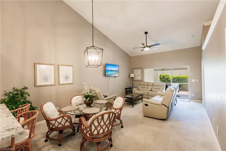 6133  Thresher  DR, Naples, FL 34112