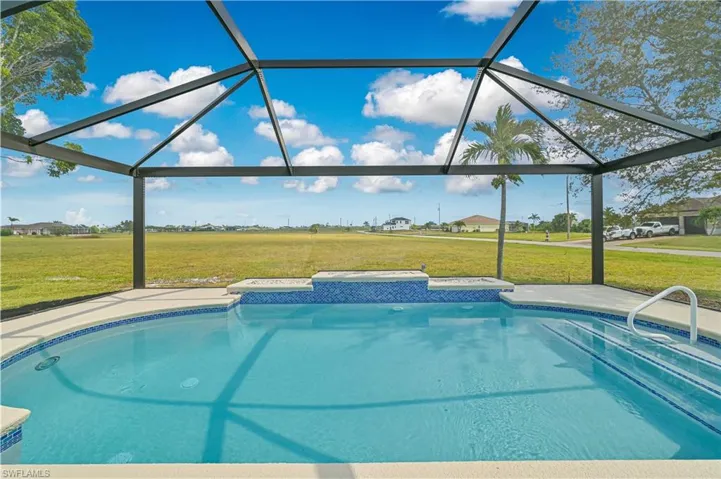 Nice Pool with New picture frame Cage