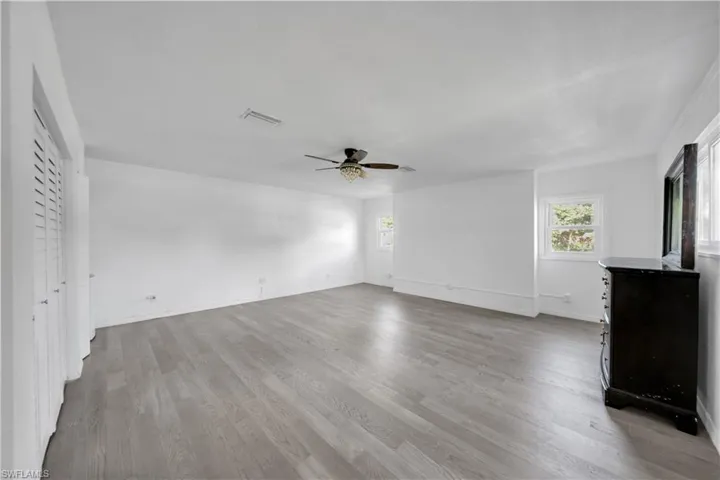1206 Ne 4th Ter, Cape Coral, Florida 33909