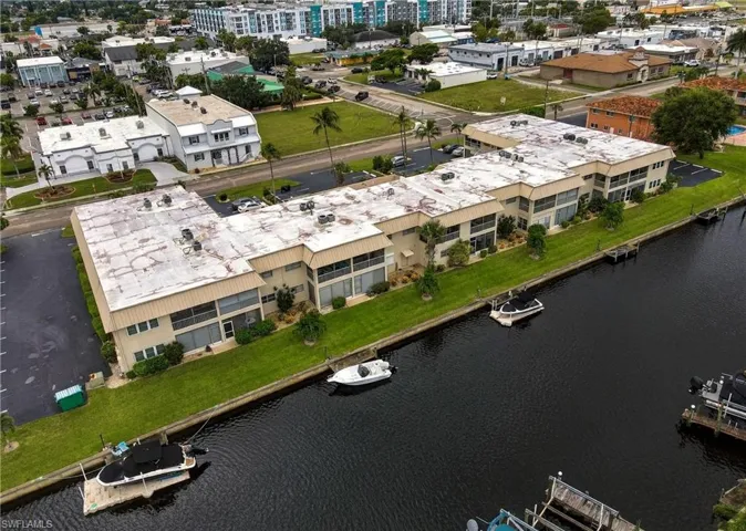 909 Se 46th Ln 209, Cape Coral, Florida 33904