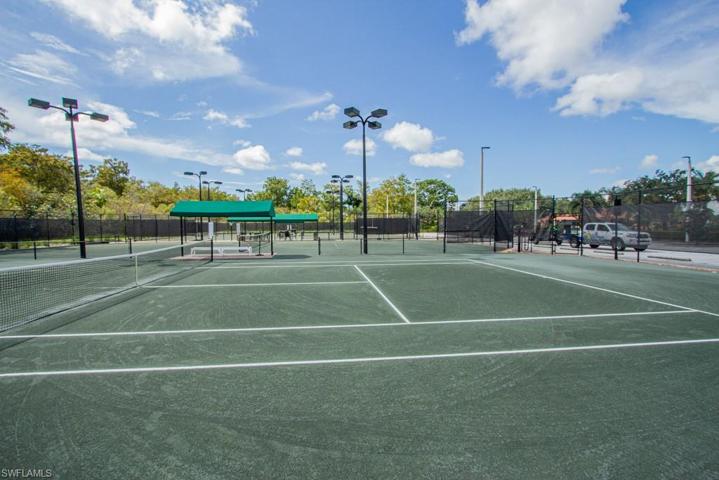 Tennis Center