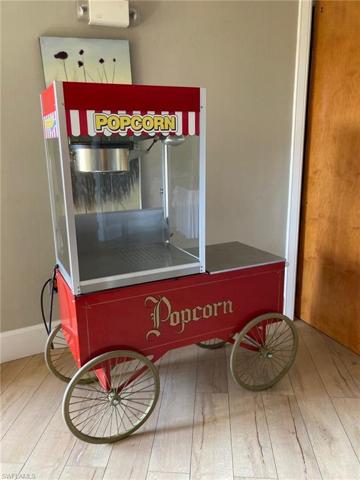 Movie Theater Popcorn Maching