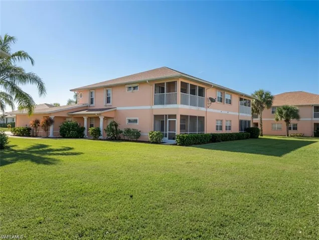 20068 Lake Vista Cir N 2d, Lehigh Acres, Florida 33936
