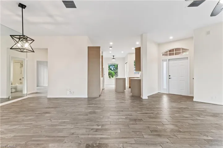 16360 Willowcrest Way, Fort Myers, Florida 33908