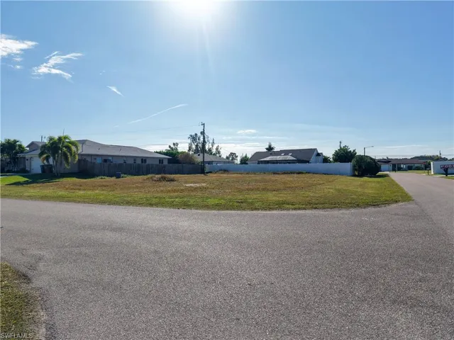 1128 22nd Ter, Cape Coral, Florida 33991