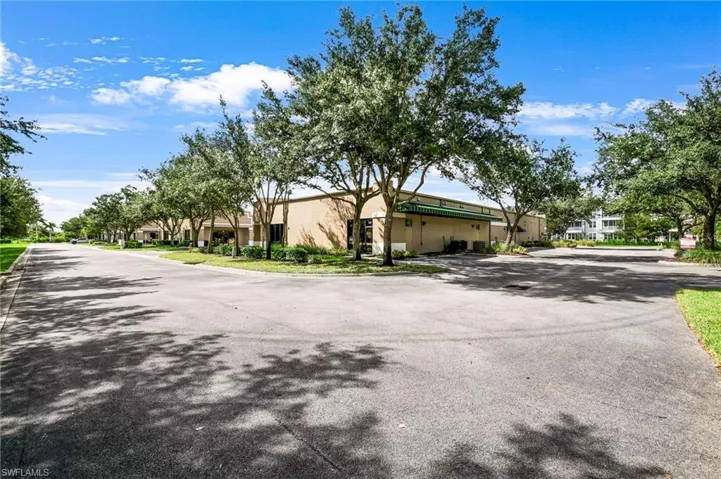 8991  Daniels Center  DR, Fort Myers, FL 33912