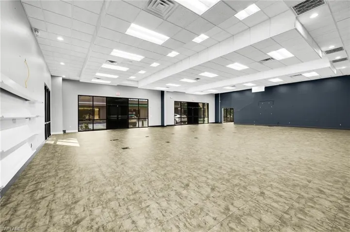 8991  Daniels Center  DR, Fort Myers, FL 33912
