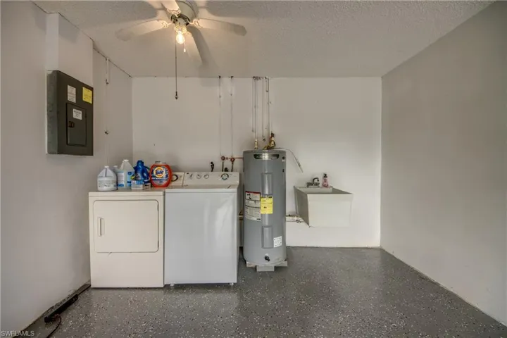 3518 Se 8th Pl, Cape Coral, Florida 33904