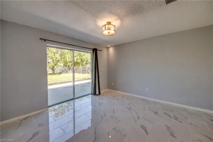 3518 Se 8th Pl, Cape Coral, Florida 33904