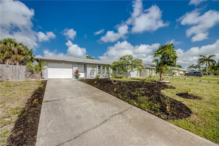 3518 Se 8th Pl, Cape Coral, Florida 33904