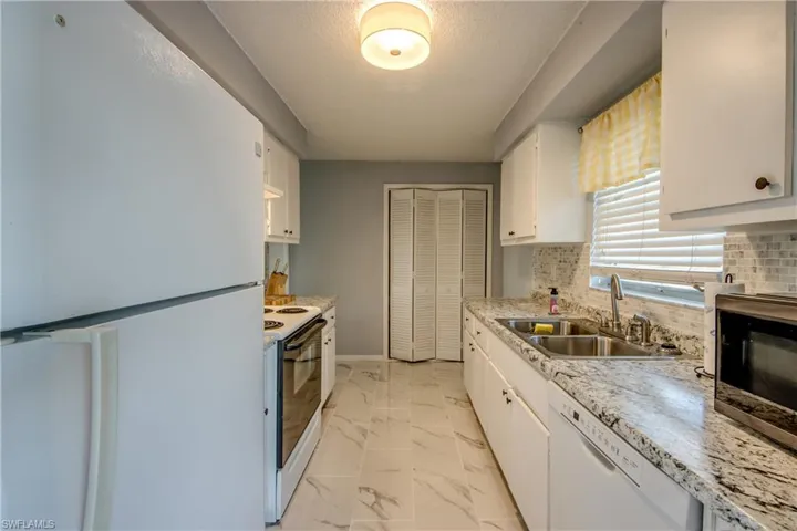 3518 Se 8th Pl, Cape Coral, Florida 33904